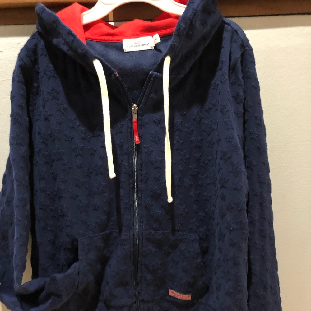 Vineyard Vines Hoodie in women’s medium.